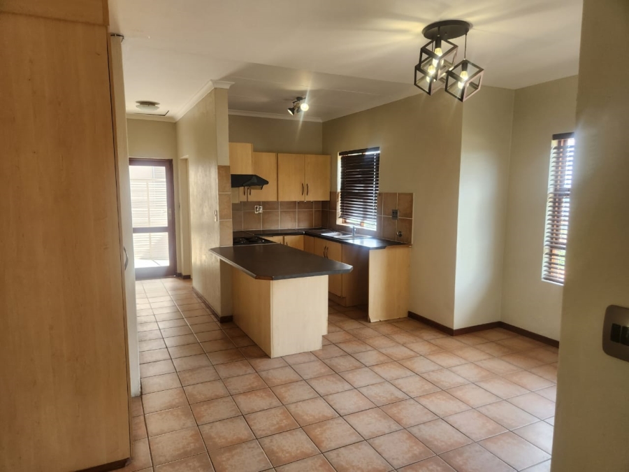 3 Bedroom Property for Sale in Azalea Park North West